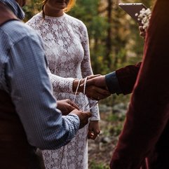 How to Choose the Right Cords for Your Irish Handfasting Ceremony